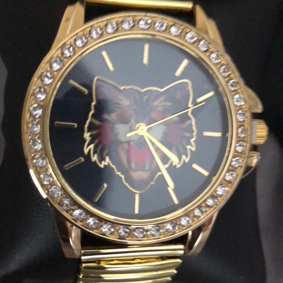 Watch - Picture 3 of 3